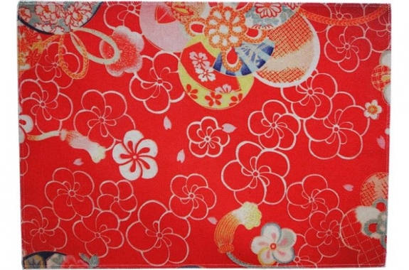 Lót bàn ăn chống nước Kimono đỏ